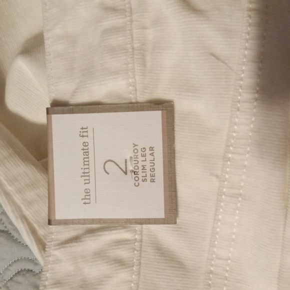Chicos Ultimate Fit Slim Leg Off White Corduroy Pants Size 2 - Picture 6 of 8